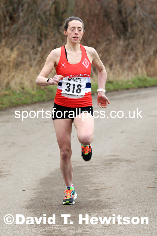 Senior women and veteran women and men over-50s NECAA Road Relay Champs., Hetton Lyons Park, Hetton le Hole, County Durham. Photo: David T. Hewitson/Sports for All Pics